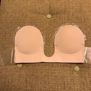 Deep plunge bra